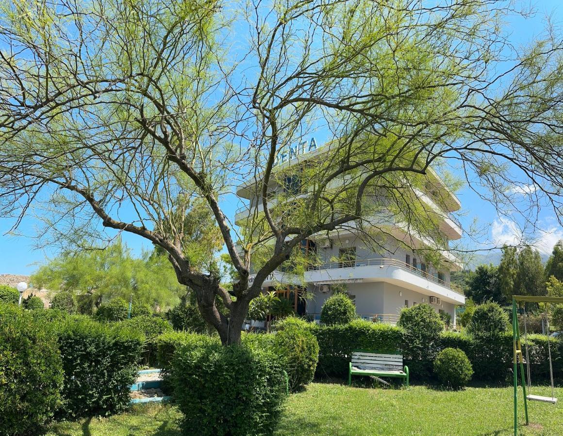Hotel Denta Radhimë Exteriér fotografie