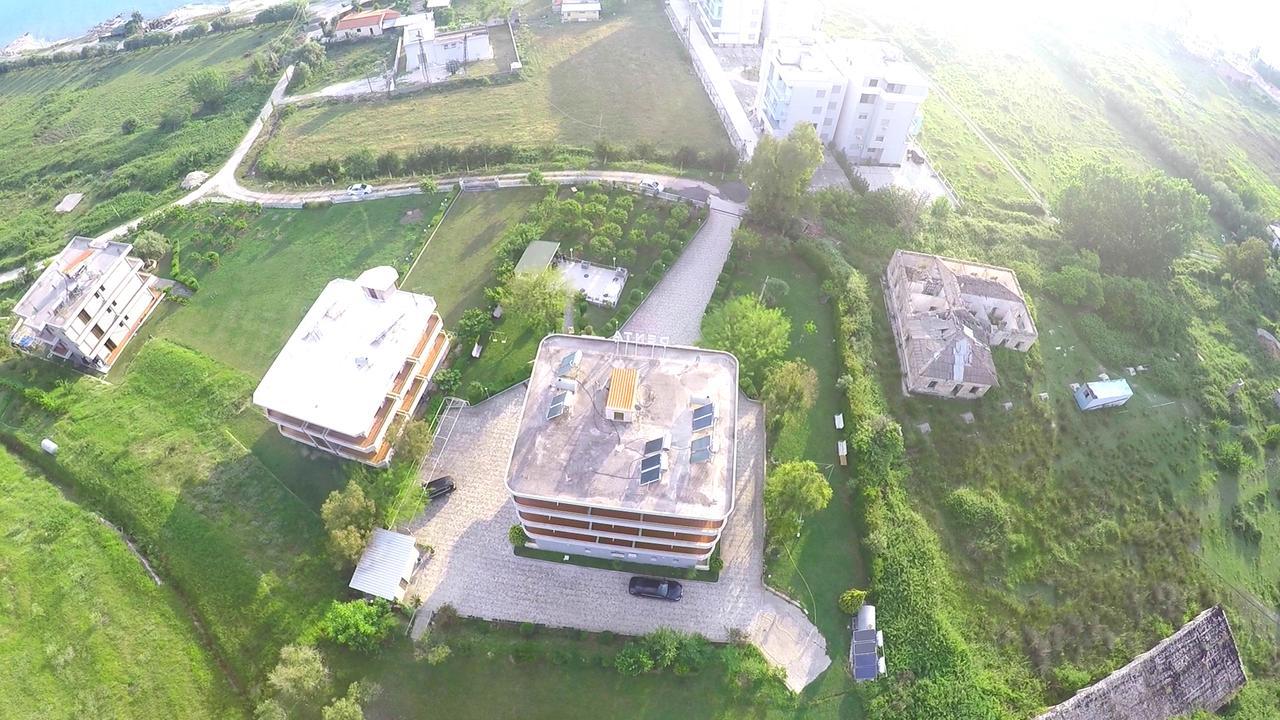 Hotel Denta Radhimë Exteriér fotografie