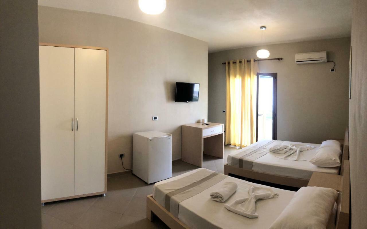 Hotel Denta Radhimë Exteriér fotografie