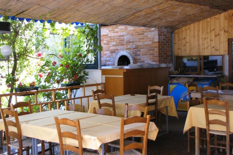 Hotel Denta Radhimë Exteriér fotografie